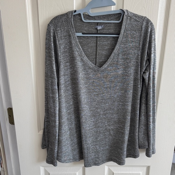 aerie Tops - Aerie Heather Gray V-Neck Long Sleeve Top